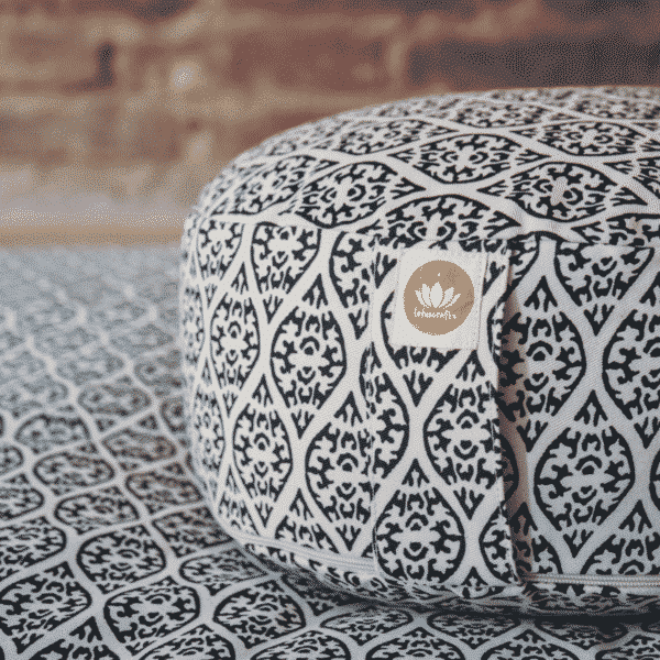 Meditationskissen von Lotuscrafts in der Black Block Print Edition Detailaufnahme